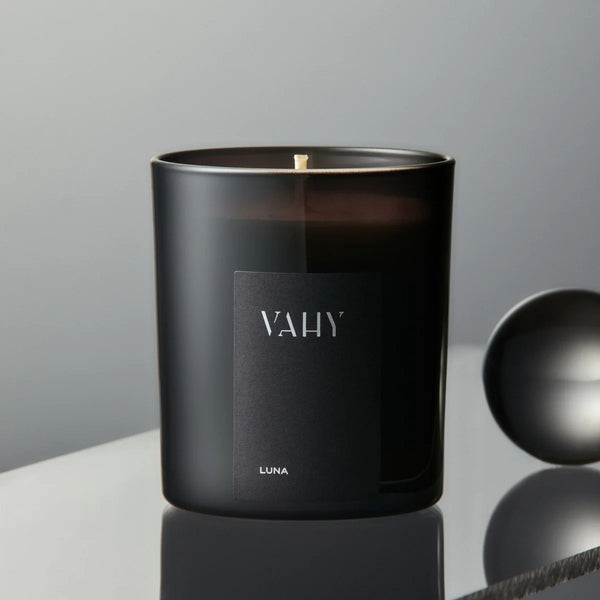 VAHY Luna Candle. Size: 280g | 9.5 Fl Oz